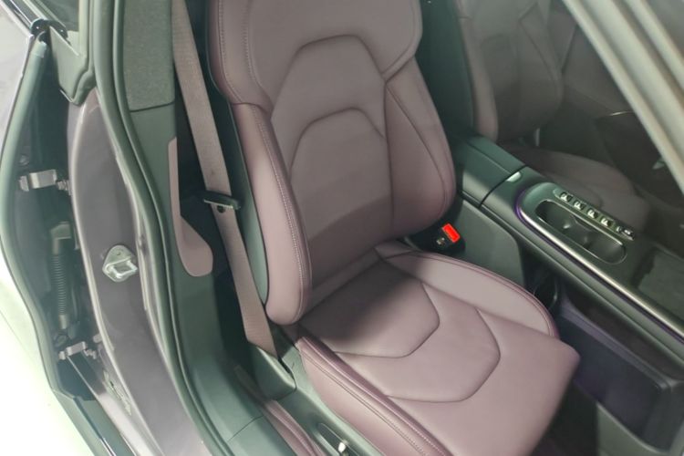 MI SU7 2025 car image #24