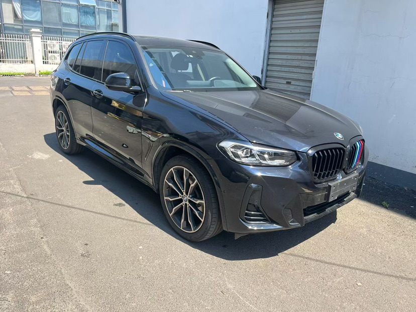 BMW X3 2024 car image #3