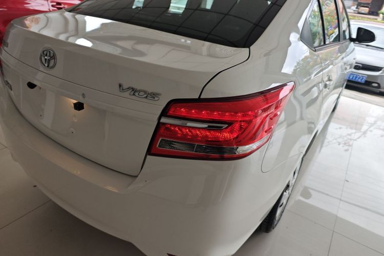 Toyota Vios 2017 immagine di auto #8