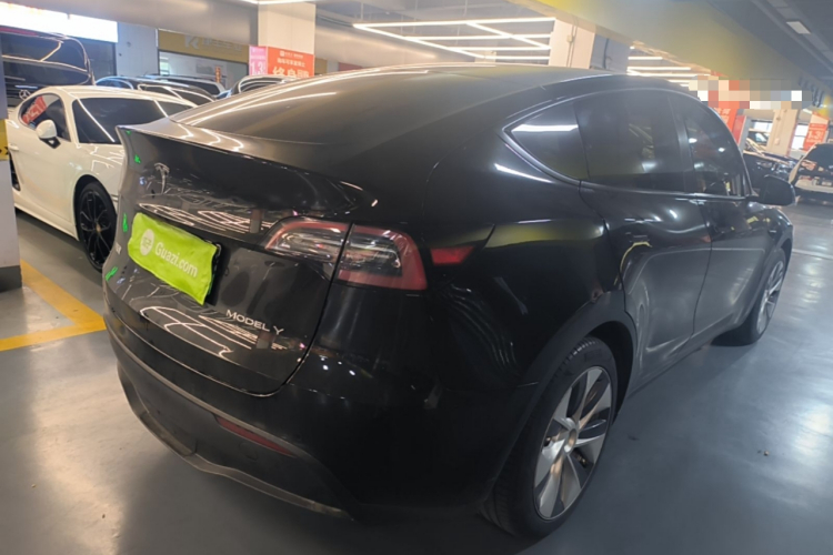 Tesla Model Y 2022 #7 Tesla Model Y 2022 car image #7