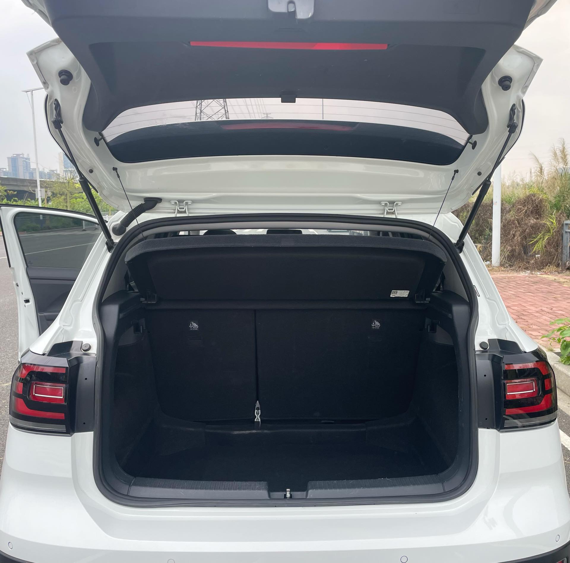 Volkswagen Tacqua 2023 car image #23