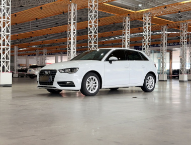 Audi A3 2017 car image 