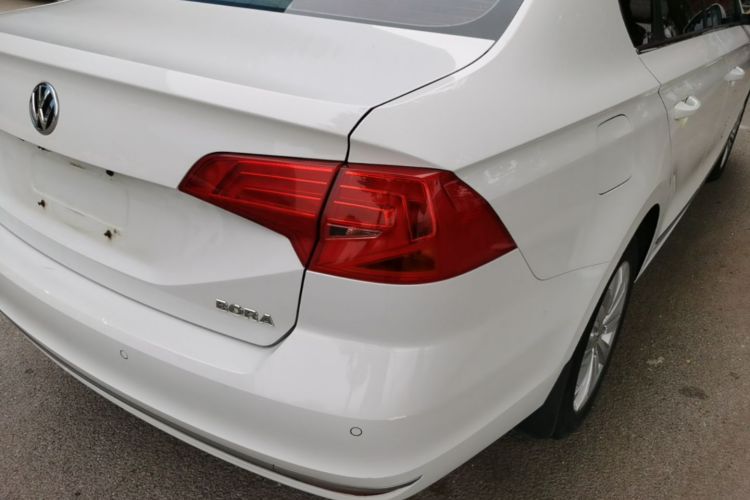 Volkswagen Bora 2017 car image #8