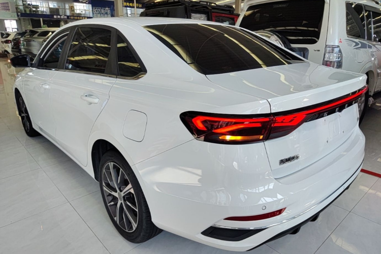 GEELY Emgrand 2021 car image #5
