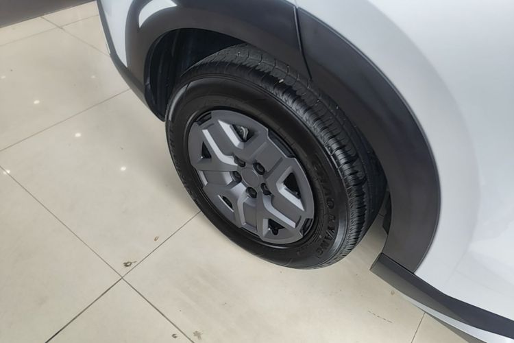 BYD YuanUP 2025 car image #10