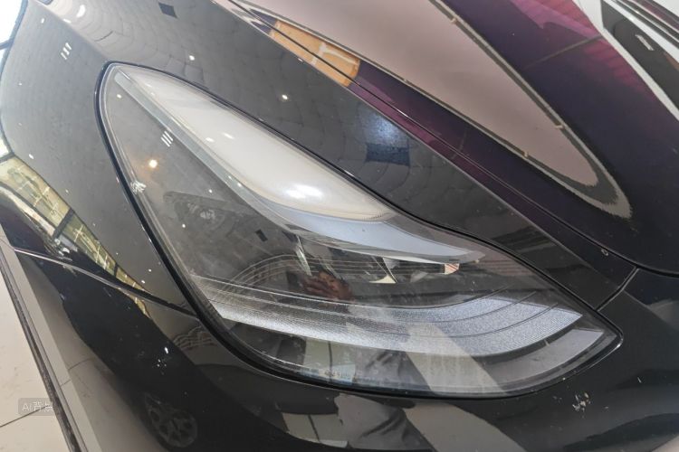 Tesla Model Y 2023 #8 Tesla Model Y 2023 car image #8