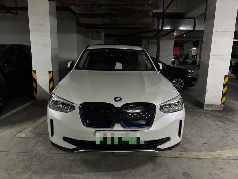BMW iX3 2021 #2 BMW iX3 2021 immagine di auto #2