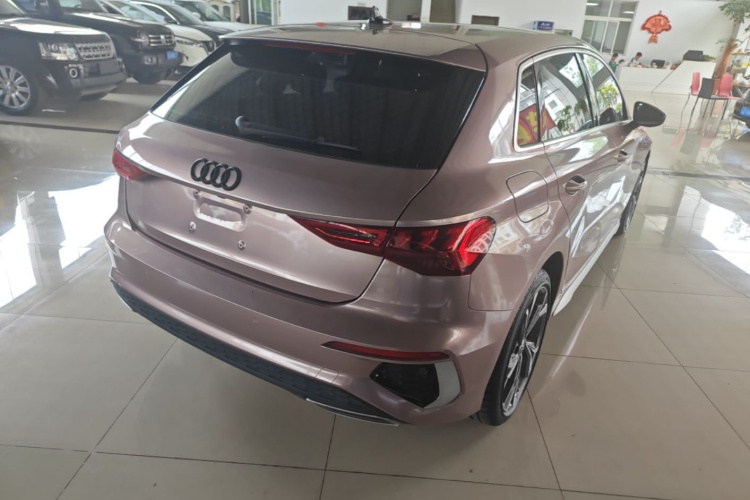 Audi A3 2021 immagine di auto #7