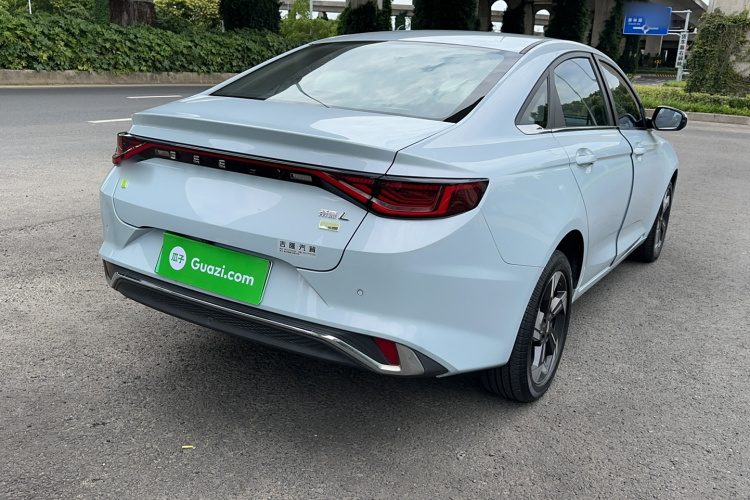 GEELY Emgrand L HiP 2022 car image #5