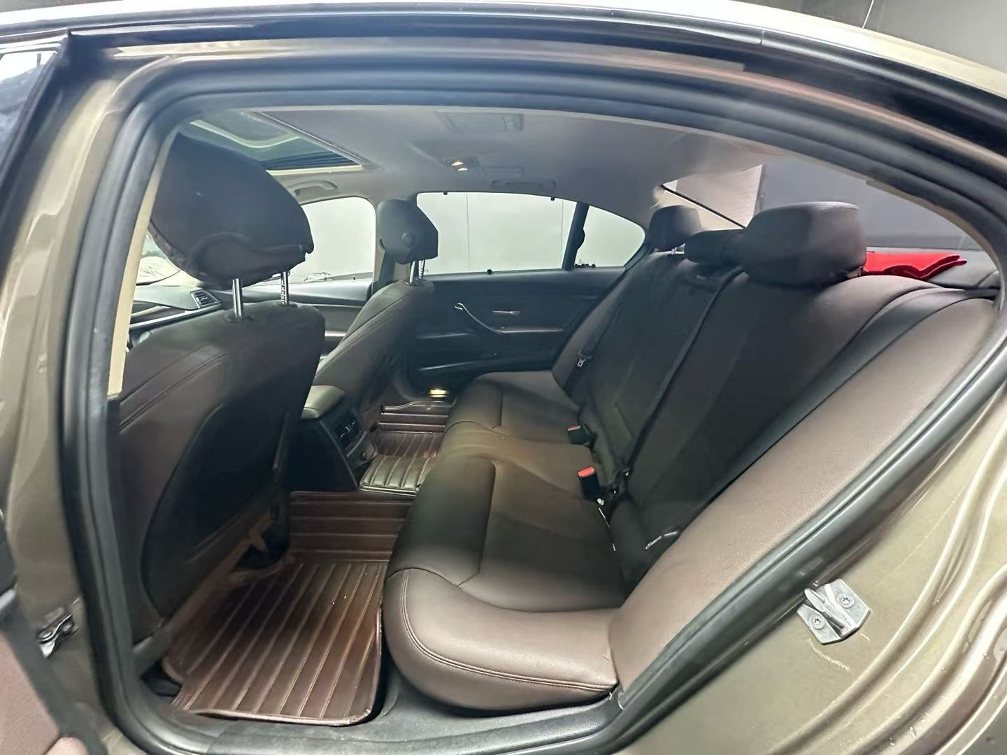 BMW 3 Series 2018 #6 BMW 3 Series 2018 car image #6