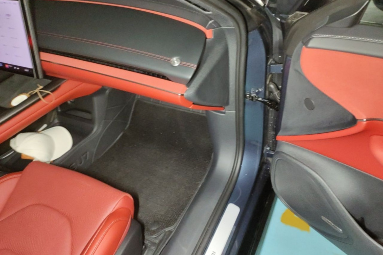 MI SU7 2024 car image #27