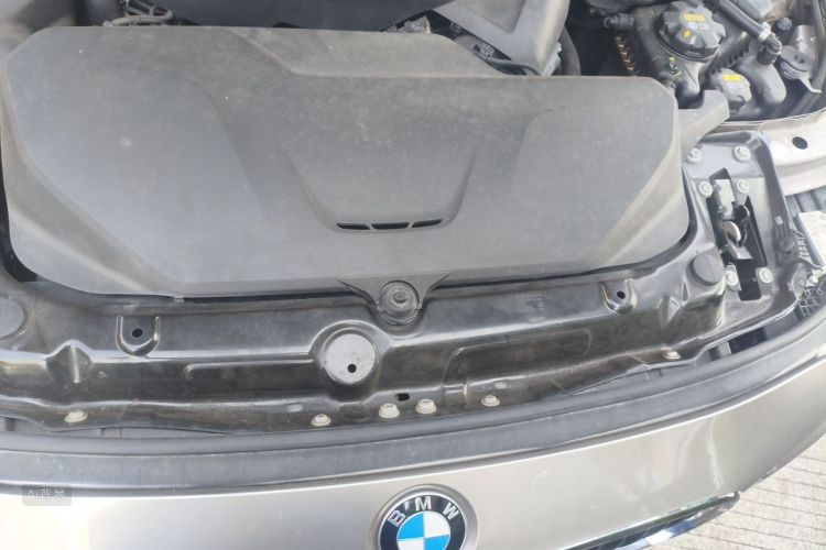 BMW 3 Series 2017 car image #22