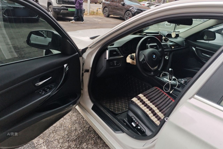 BMW 3 Series 2019 #18 BMW 3 Series 2019 immagine di auto #18