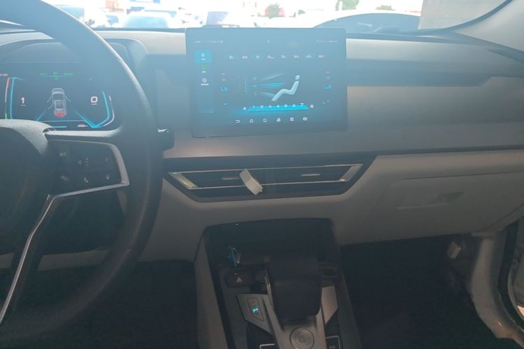 BYD Yuan Pro 2022 car image #13