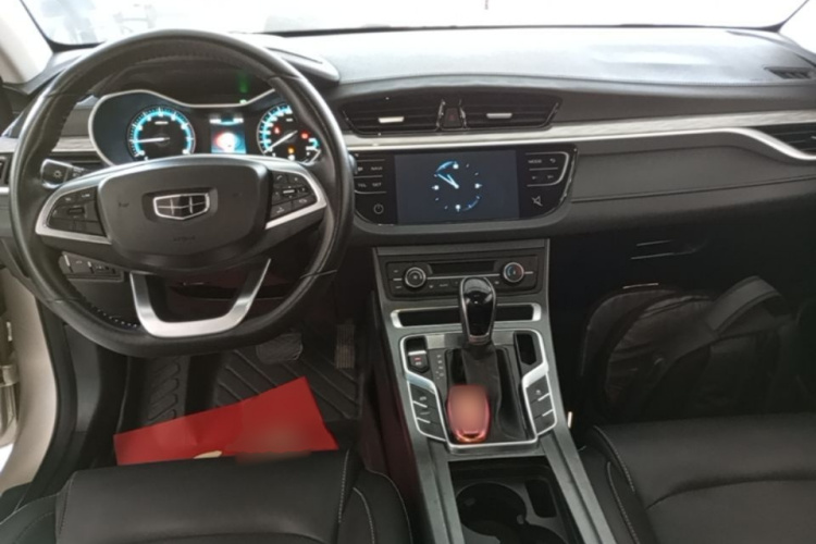 GEELY Emgrand 2019 #10 GEELY Emgrand 2019 car image #10