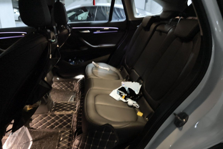 BMW X1 2020 car image #19