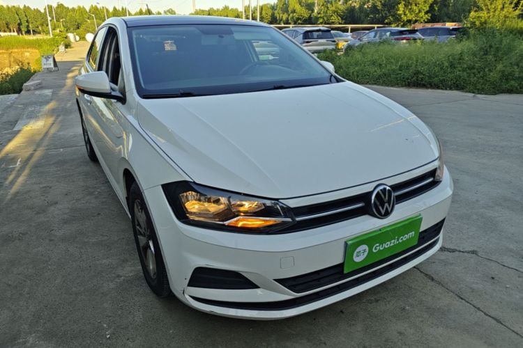 Volkswagen Polo 2021 car image #4
