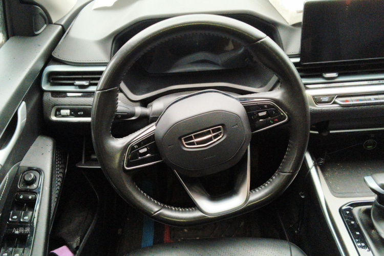 GEELY Emgrand 2022 #12 GEELY Emgrand 2022 car image #12