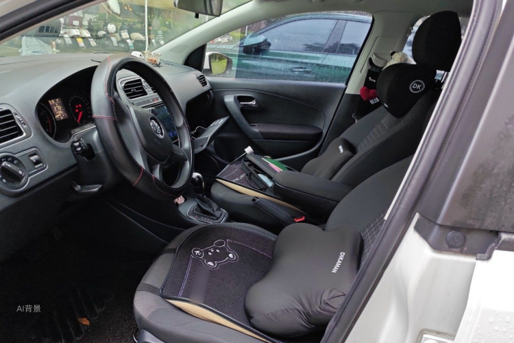 Volkswagen Polo 2015 #17 Volkswagen Polo 2015 car image #17