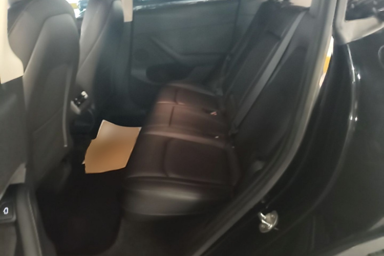 Tesla Model Y 2022 #17 Tesla Model Y 2022 car image #17