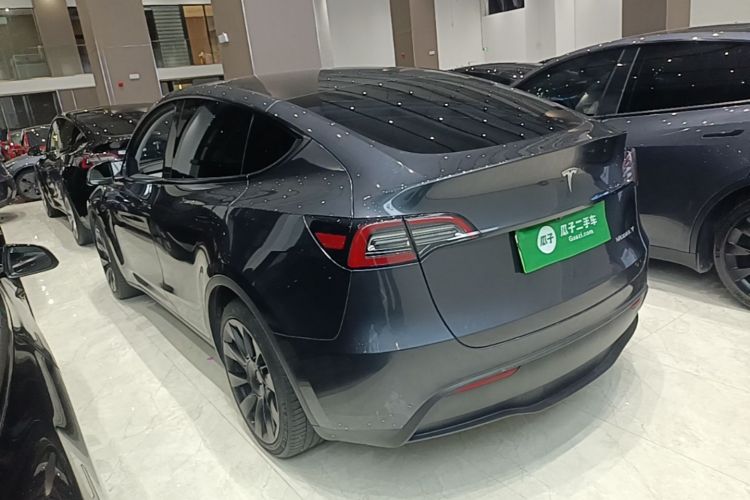 Tesla Model Y 2024 #7 Tesla Model Y 2024 car image #7