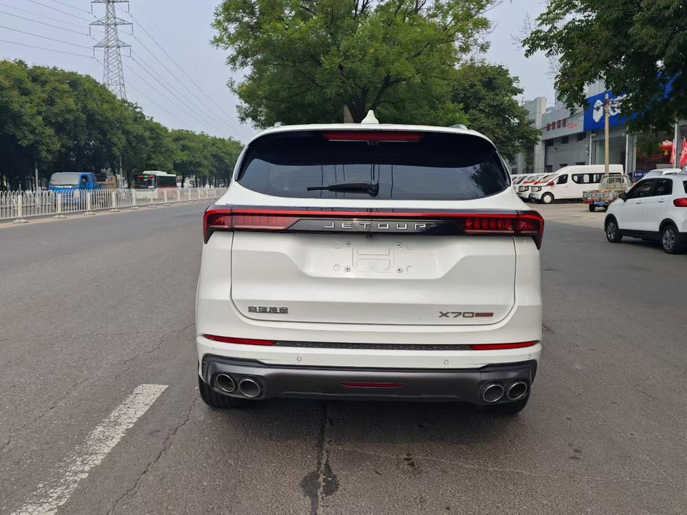 Jetour X70 PLUS 2021 car image #3