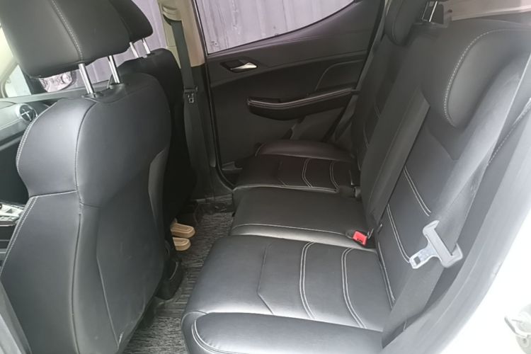 BYD Yuan New Energy 2019 car image #17