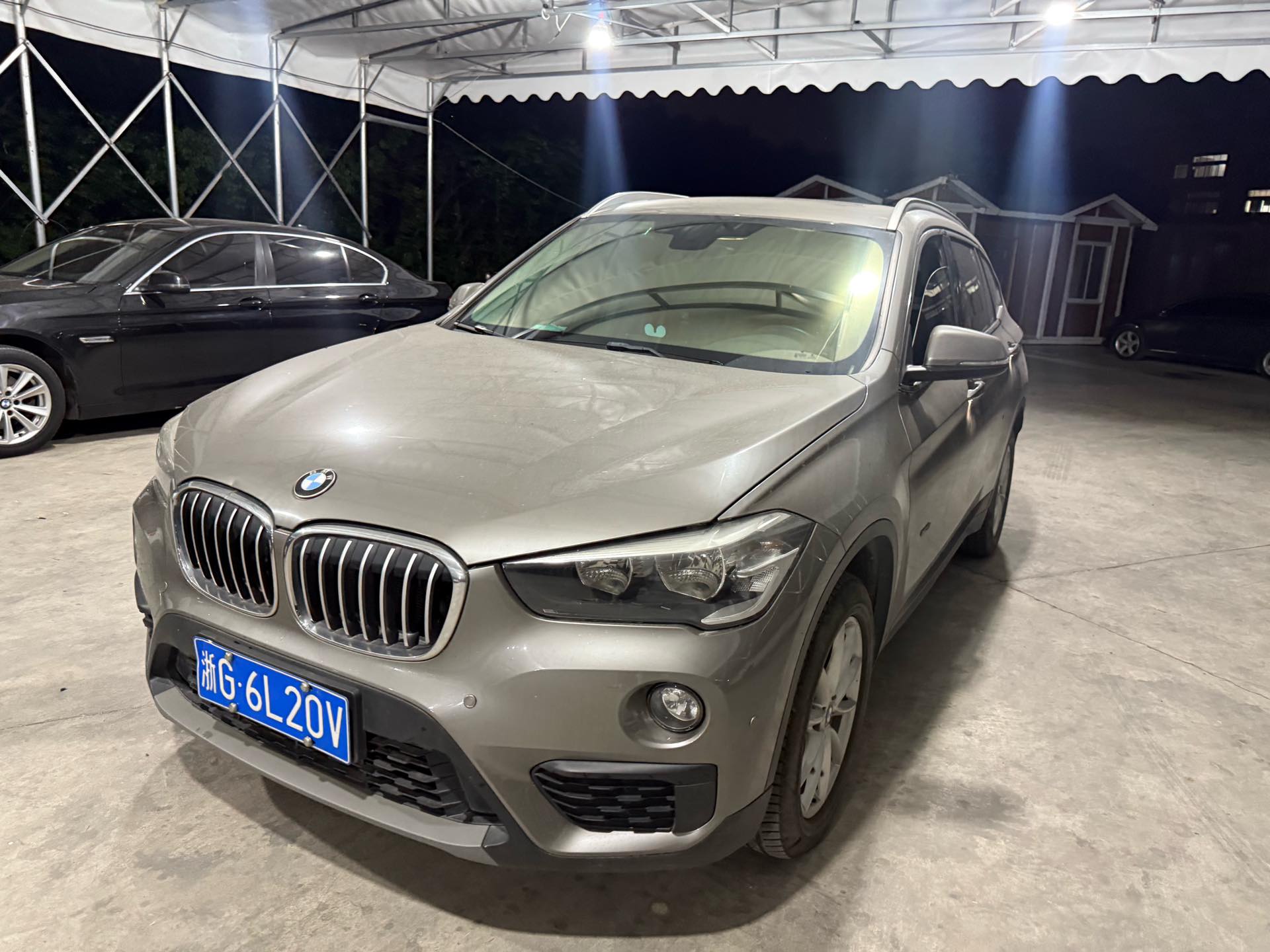 BMW X1 2017 BMW X1 2017 car image