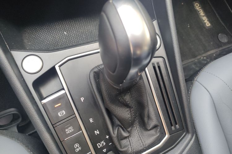 Volkswagen Lavida 2024 imagen de coche #14