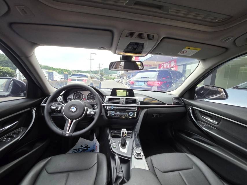 BMW 3 Series 2017 #5 BMW 3 Series 2017 car image #5