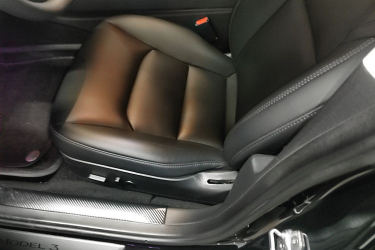 Tesla Model 3 2022 car image #15