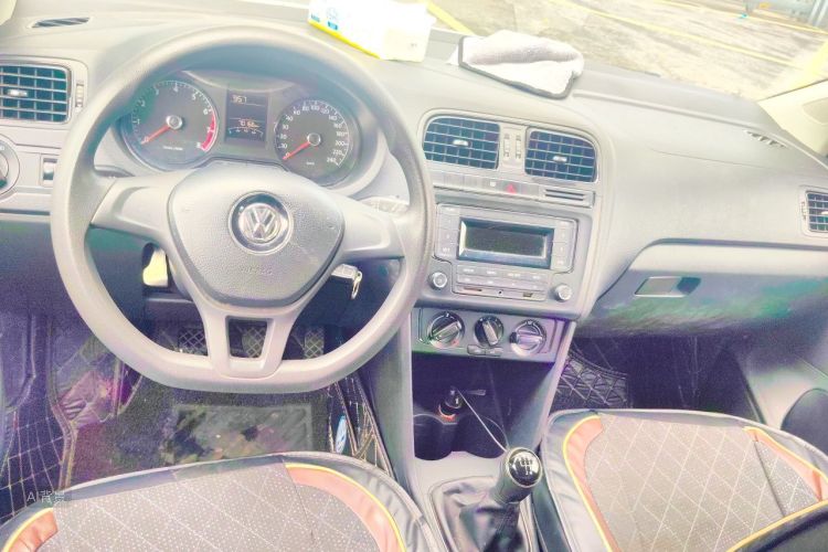 Volkswagen Polo 2015 #11 Volkswagen Polo 2015 car image #11