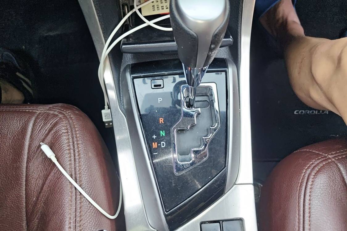 Toyota Corolla 2015 car image #27