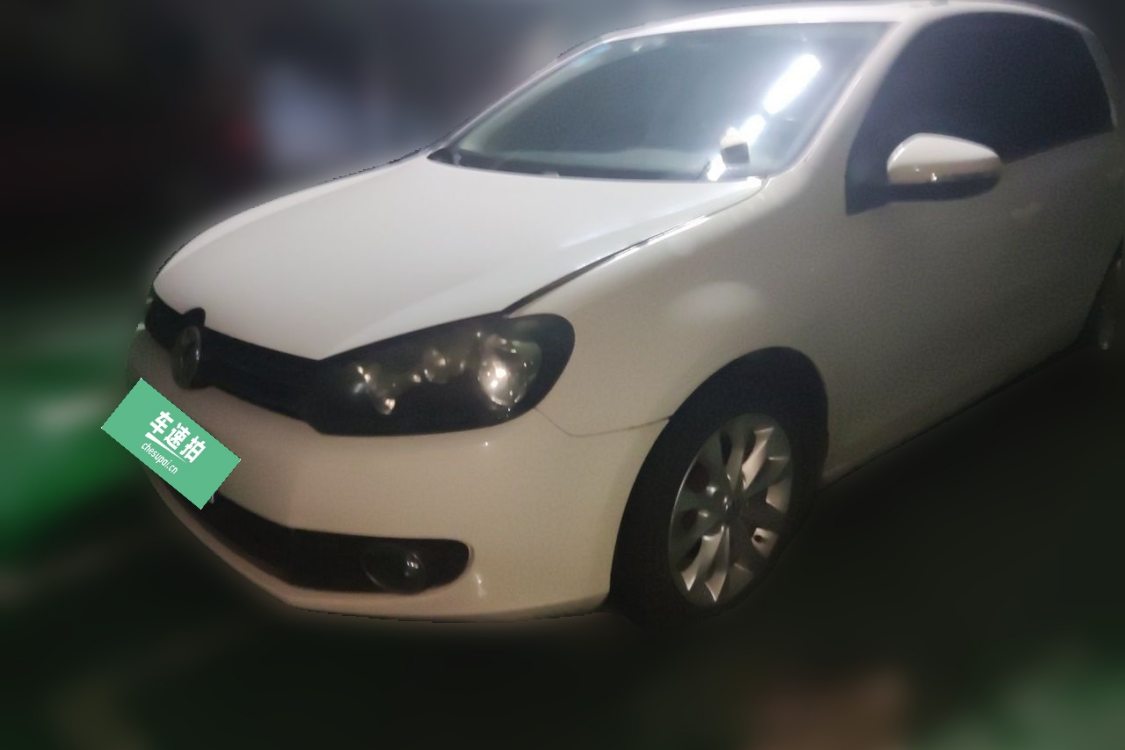 Volkswagen Golf 2014 car image 