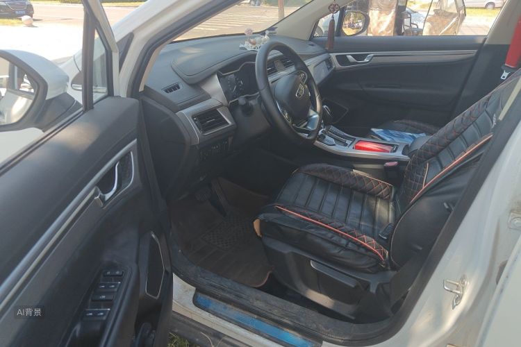 GEELY Emgrand GS 2020 car image #18