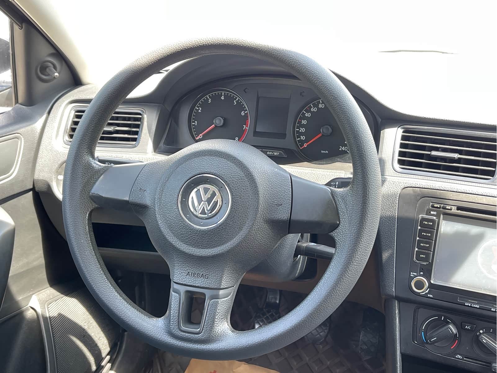 Volkswagen Santana 2013 immagine di auto #9