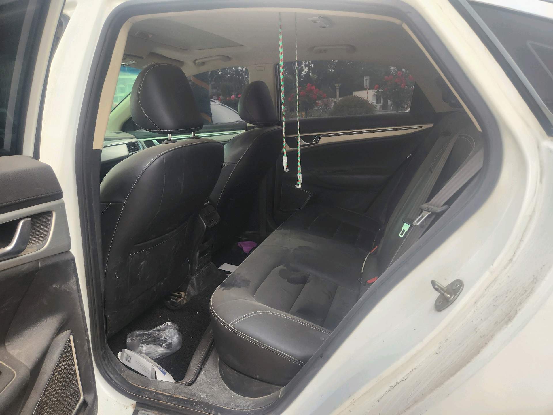 GEELY Emgrand 2017 car image #9