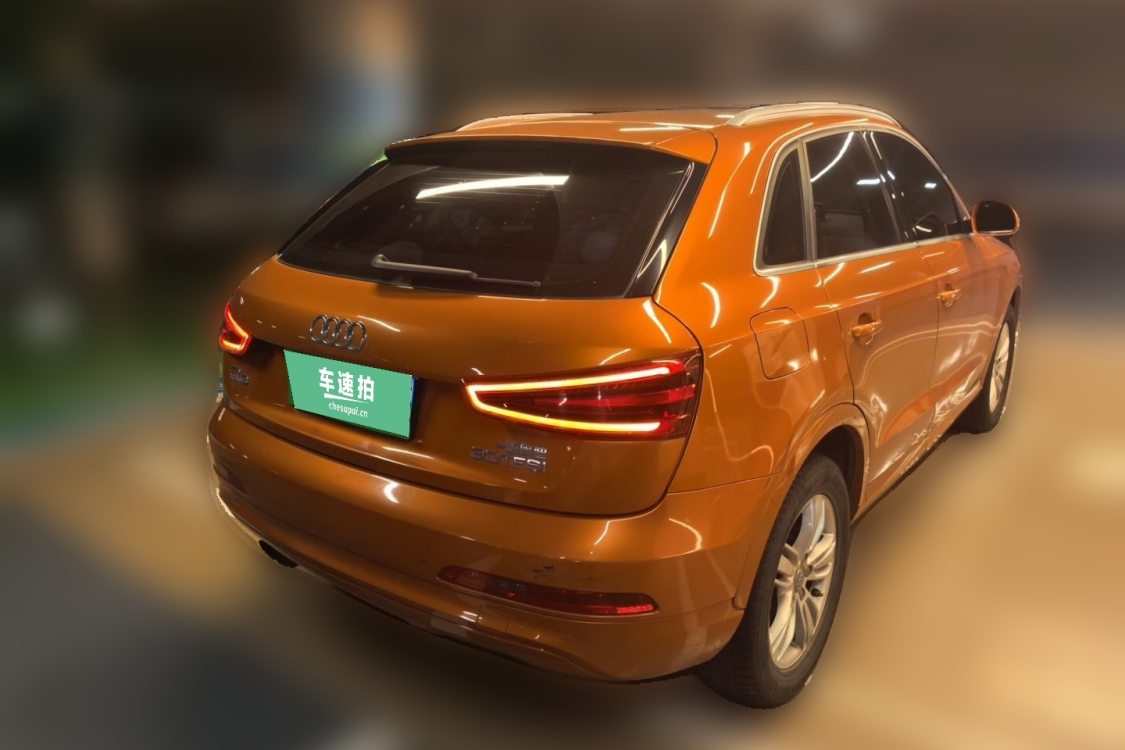 Audi Q3 2016 car image #4