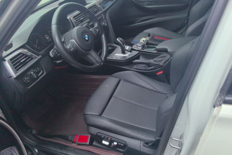 BMW 3 Series 2019 #15 BMW 3 Series 2019 car image #15