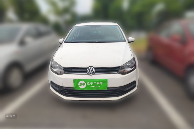 Volkswagen Polo 2015 car image #3