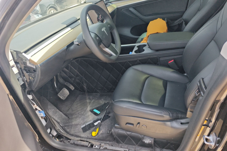 Tesla Model Y 2023 #15 Tesla Model Y 2023 immagine di auto #15
