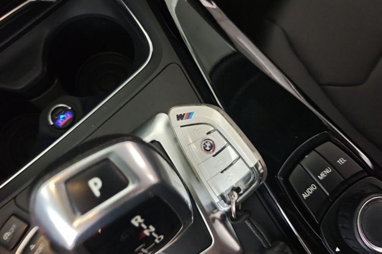 BMW 3 Series 2017 #9 BMW 3 Series 2017 car image #9