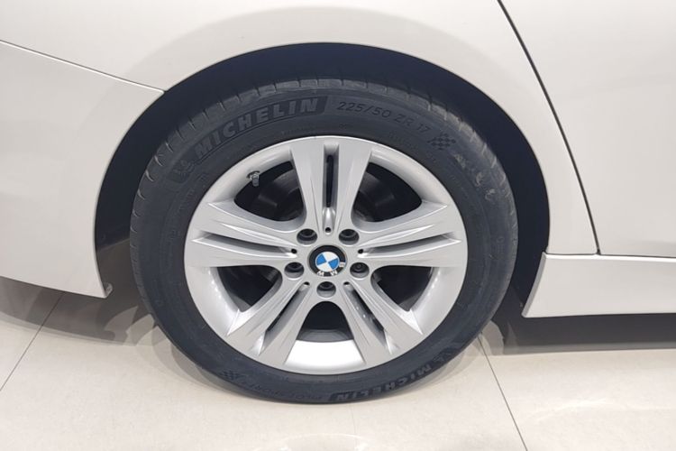 BMW 3 Series 2016 #10 BMW 3 Series 2016 car image #10