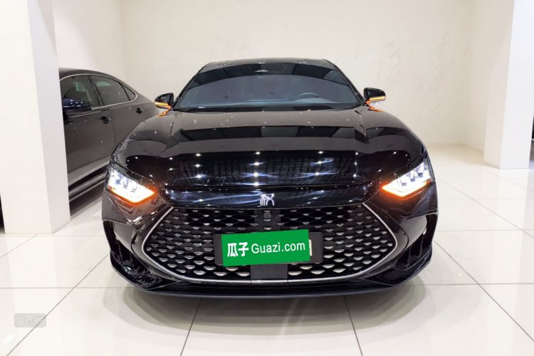 BYD Han 2023 car image #3