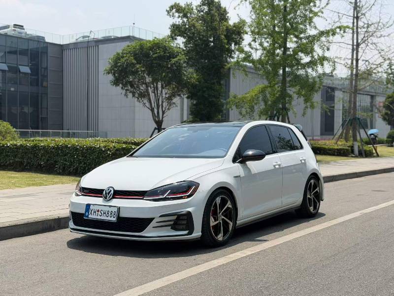 Volkswagen Golf 2020 Volkswagen Golf 2020 car image