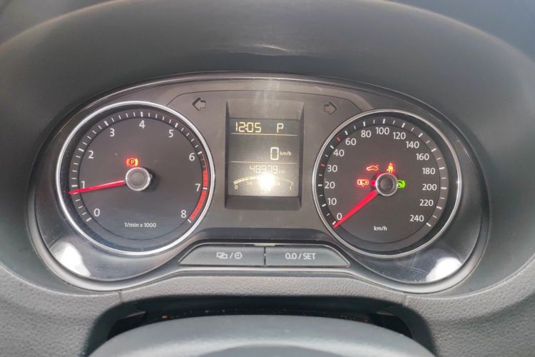 Volkswagen Polo 2015 #12 Volkswagen Polo 2015 car image #12
