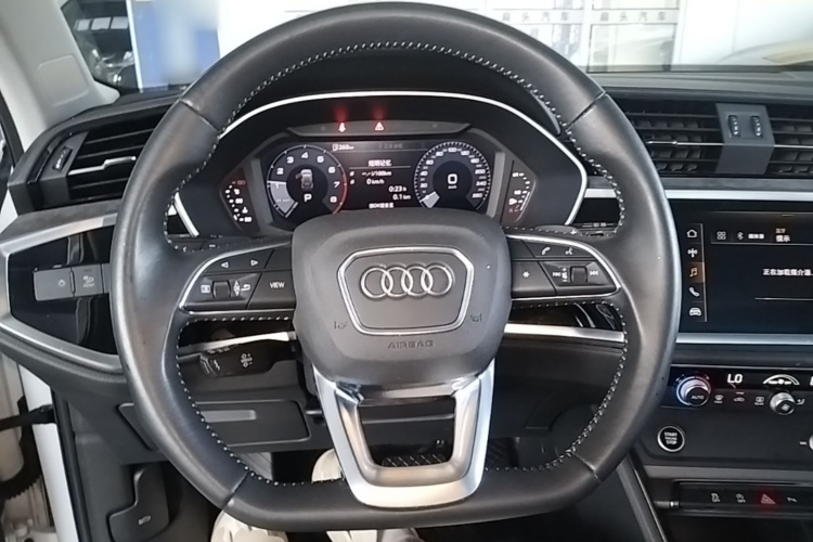 Audi Q3 2021 #11 Audi Q3 2021 car image #11