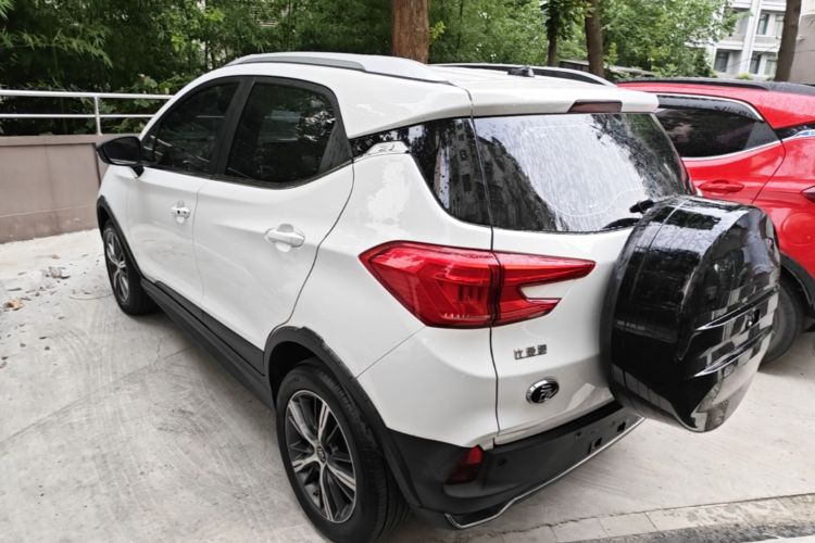 BYD Yuan New Energy 2019 immagine di auto #7