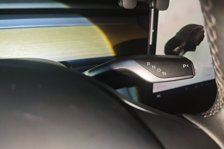 Tesla Model Y 2023 #18 Tesla Model Y 2023 car image #18