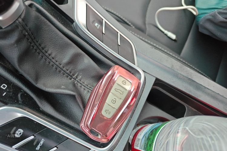 GEELY Emgrand 2020 immagine di auto #10